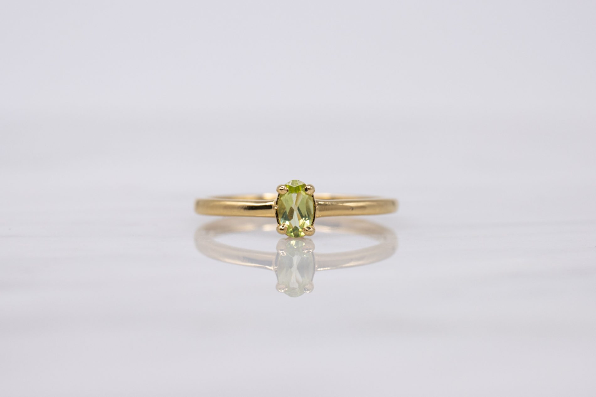 Anillo Destellos Eternos Peridot