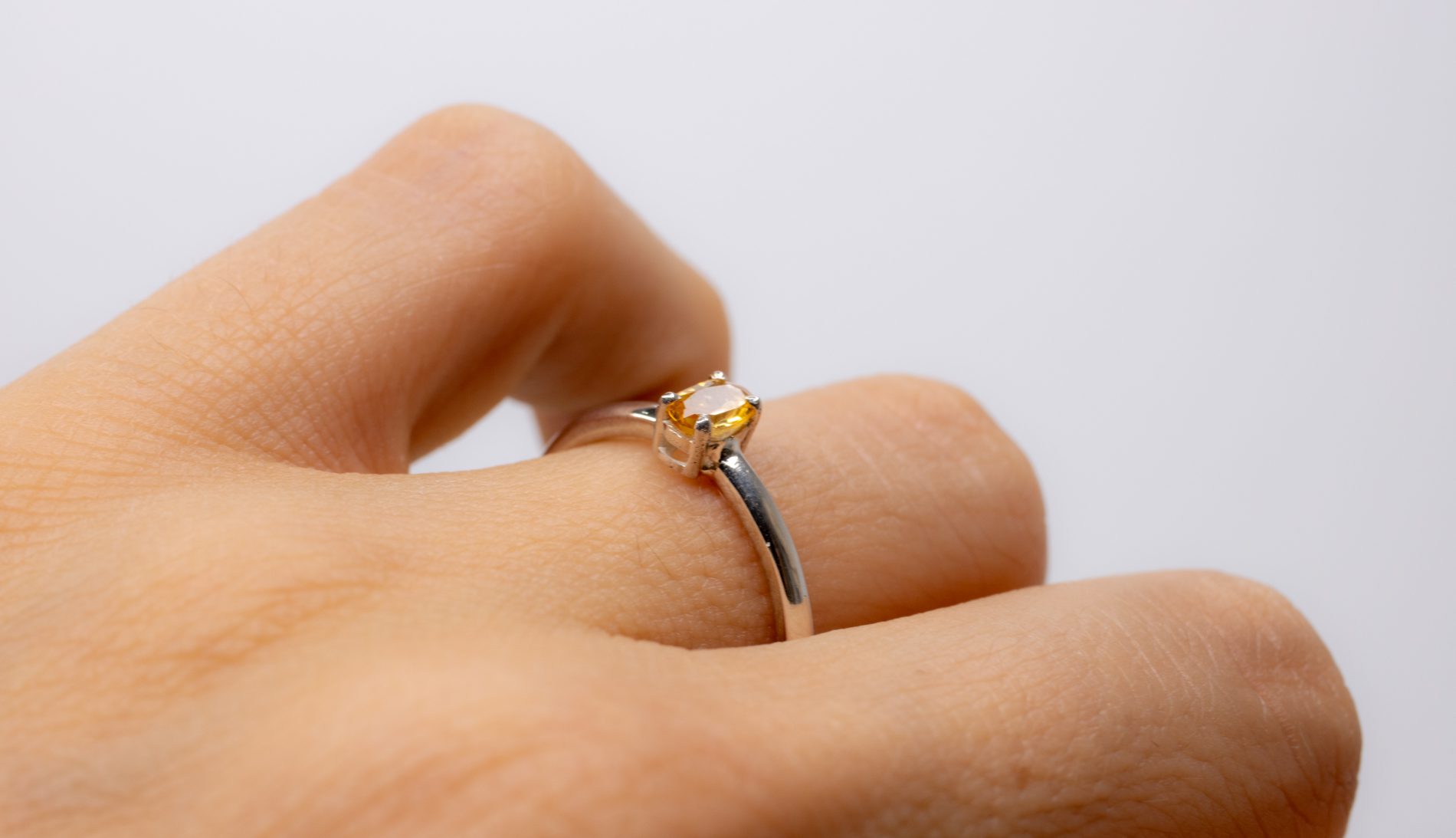 Anillo Destellos Eternos Citrino Obscuro - Image 6
