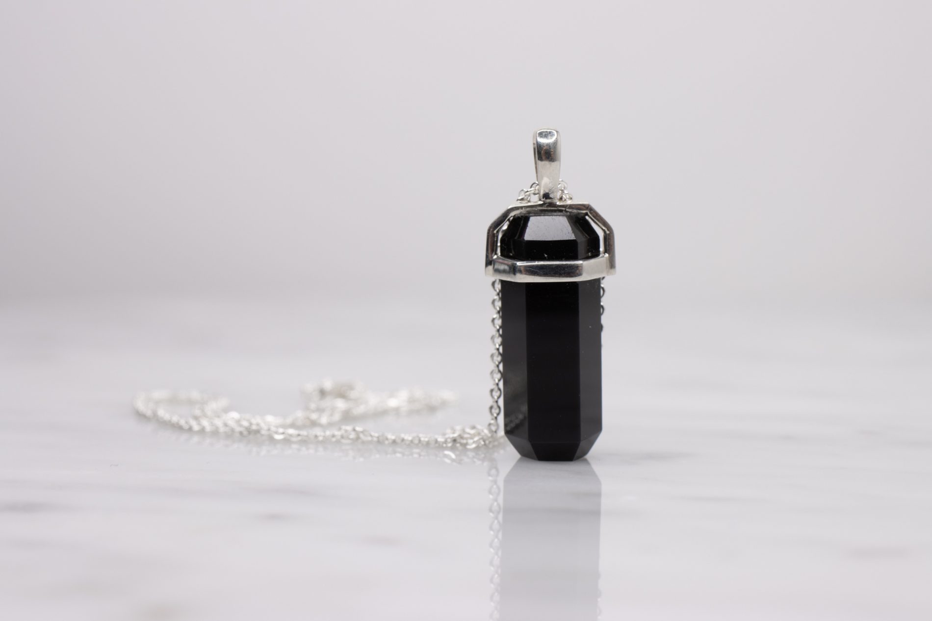 Collar Prisma Obsidiana - Image 6