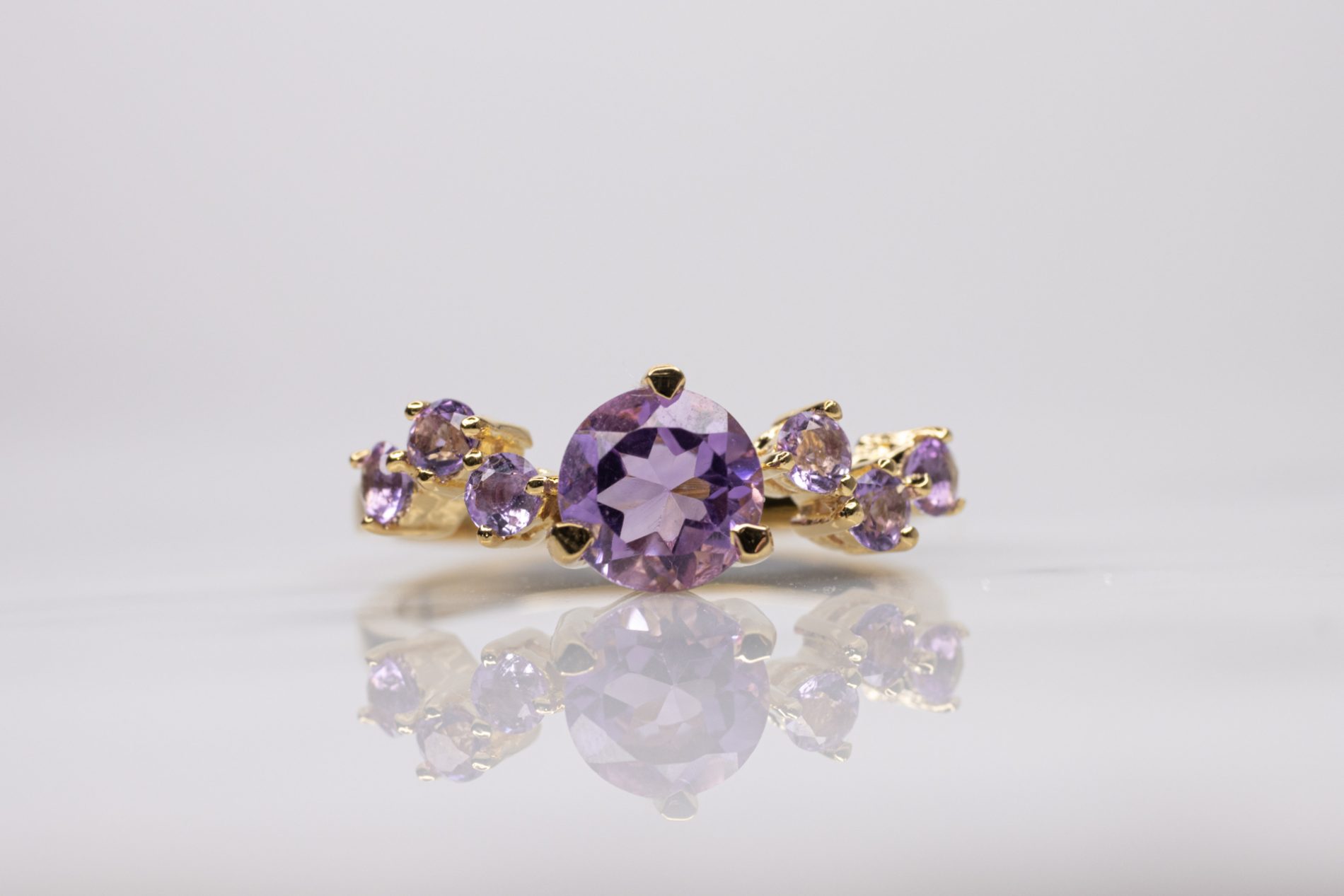 Anillo  Imperial Cluster Amatista Morada