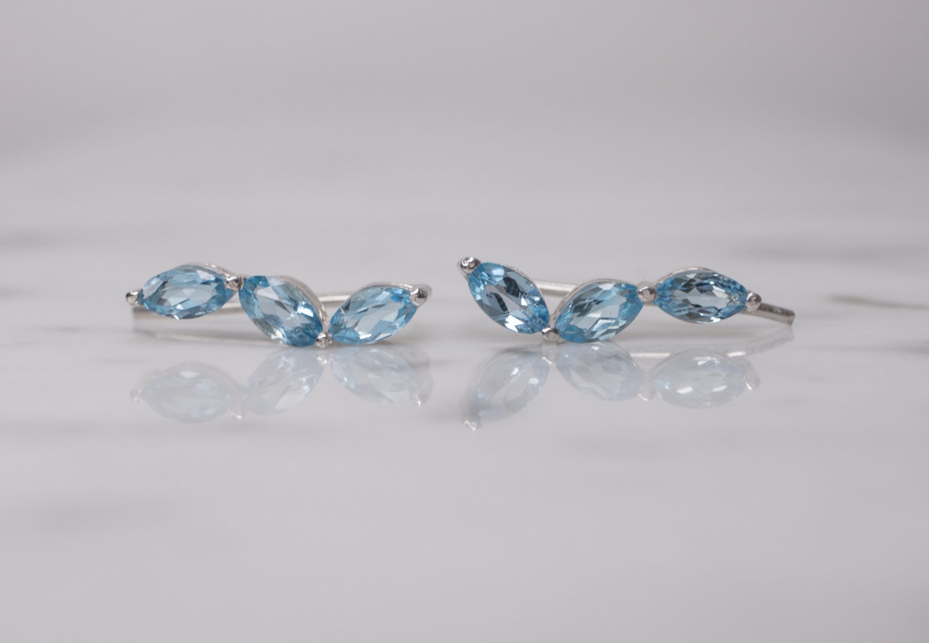 Aretes Cristal Lili Topacio Azul