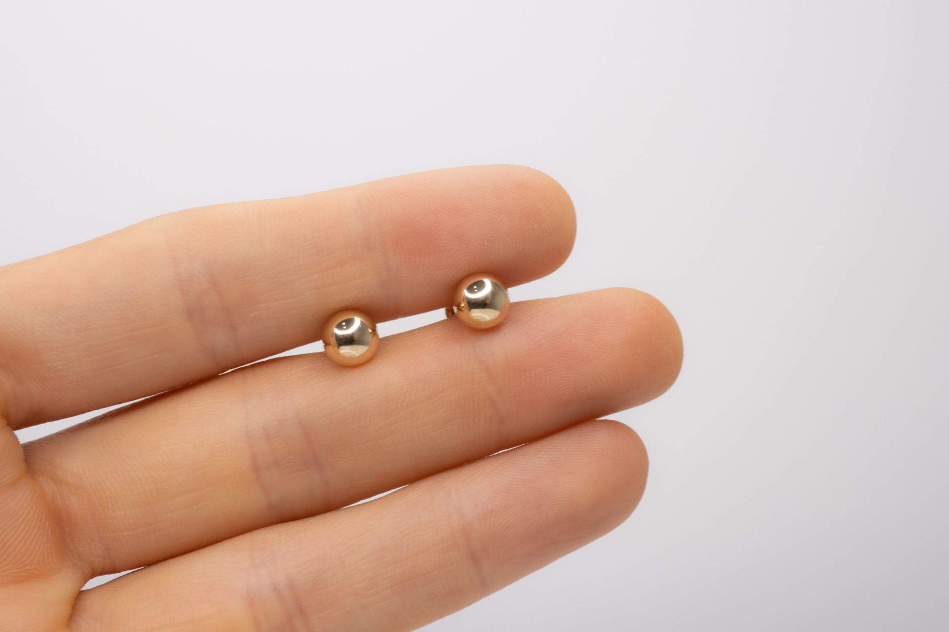 Aretes Punto de Luz - Image 5