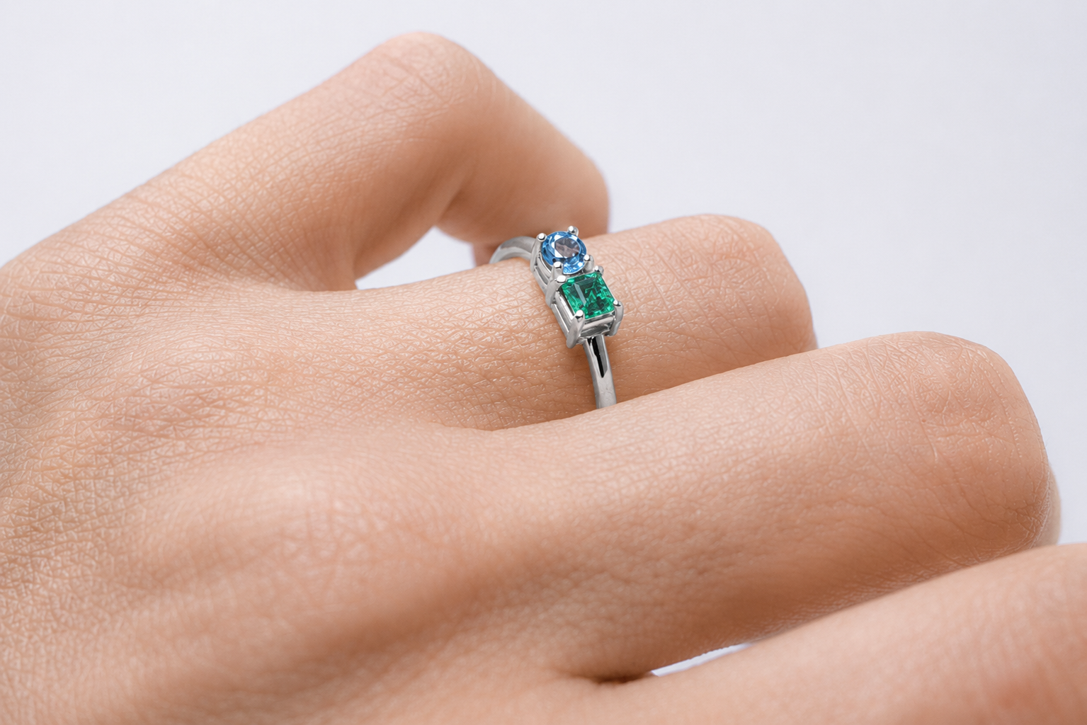 Anillo Dueto Zafiro-Esmeralda - Image 6